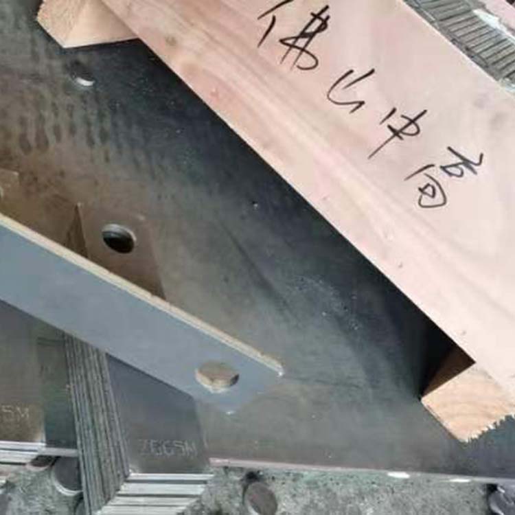 中高特鋼自產產品 ZG65M 中高彈錳鋼刀片